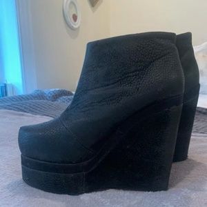 Black Platform heeled boots